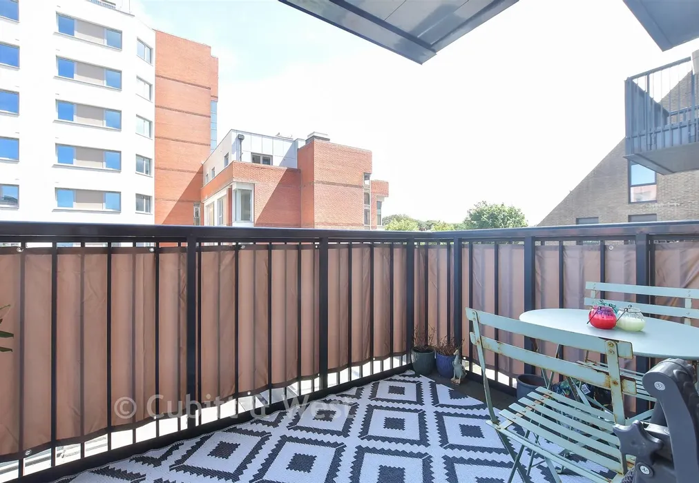 Balcony - Davigdor Road, Hove, East Sussex - Wards of Kent