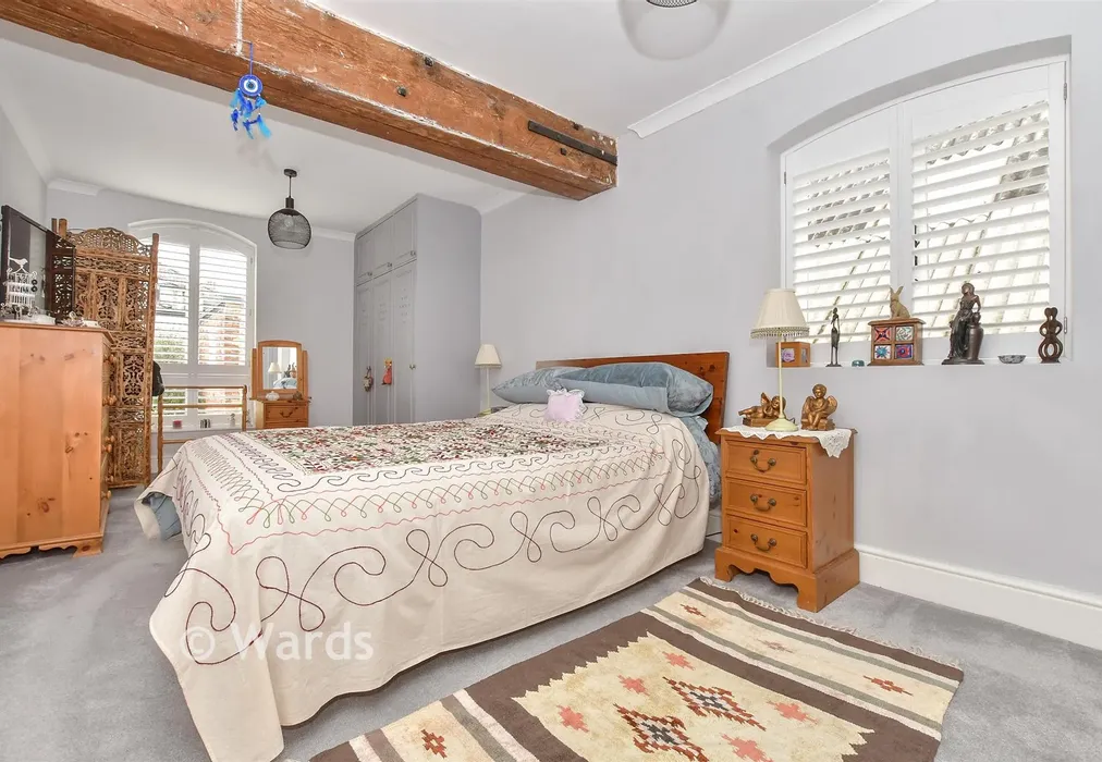 Bedroom 1 - Upper Strand Street, Sandwich, Kent - Wards of Kent