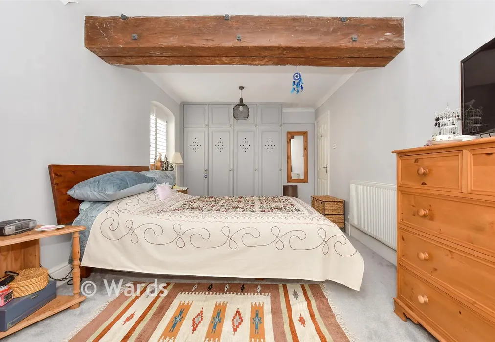 Bedroom 1 - Upper Strand Street, Sandwich, Kent - Wards of Kent