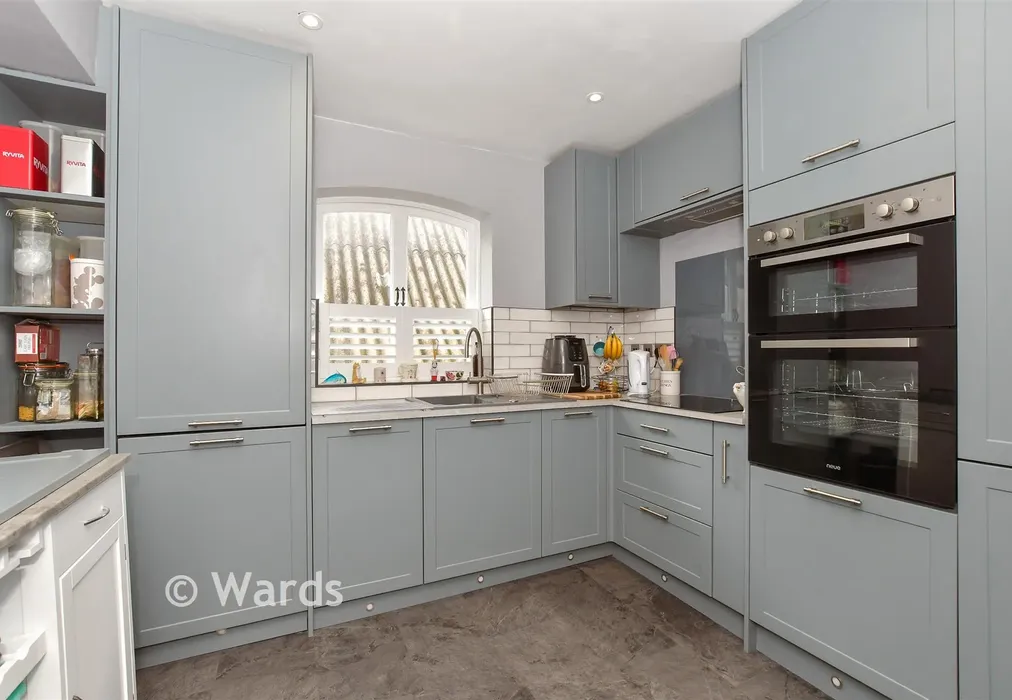Kitchen - Upper Strand Street, Sandwich, Kent - Wards of Kent