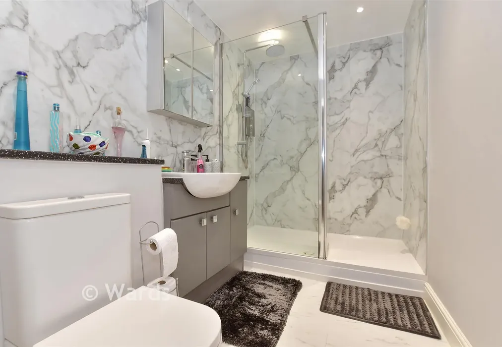 Shower Room - Upper Strand Street, Sandwich, Kent - Wards of Kent