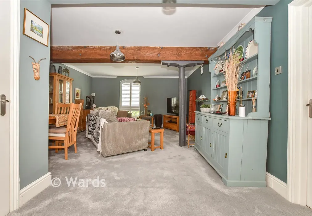 Lounge/ Diner - Upper Strand Street, Sandwich, Kent - Wards of Kent