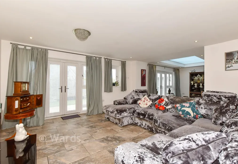 Lounge - Melanie Close, Folkestone, Kent - Wards of Kent