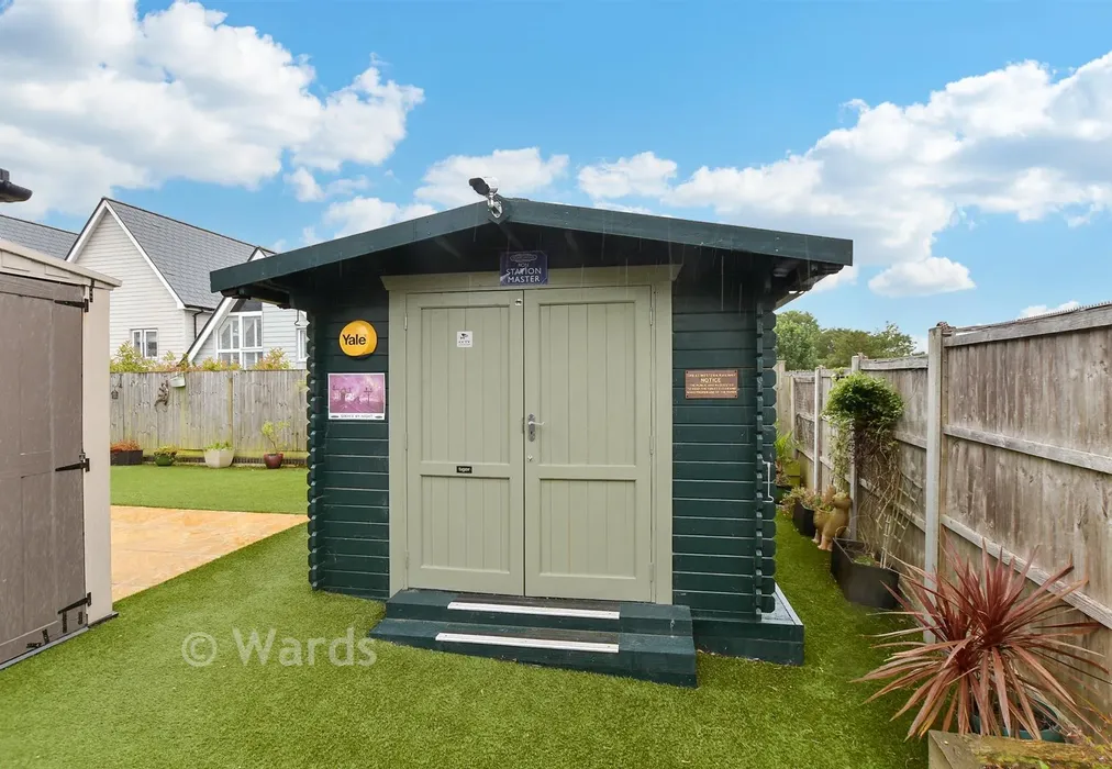 Workshop/Outbuildings - Melanie Close, Folkestone, Kent - Wards of Kent