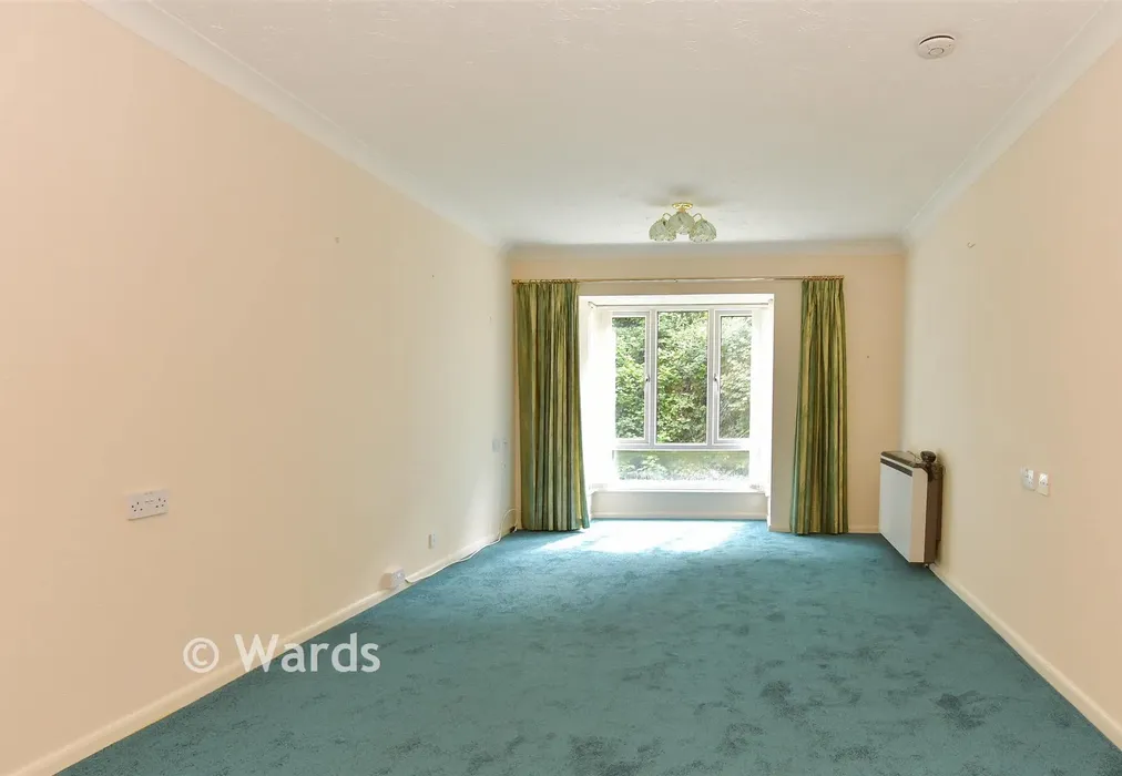 Lounge/Diner - Barkers Court, Sittingbourne, Kent - Wards of Kent