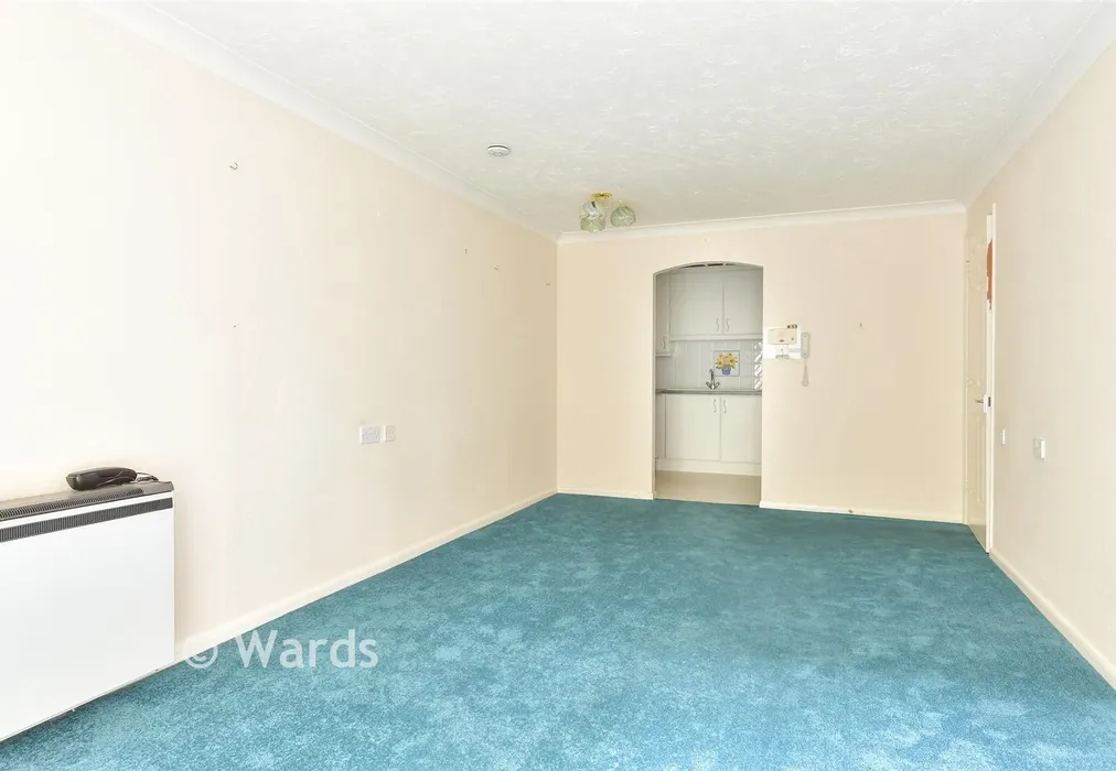 Lounge/Diner - Barkers Court, Sittingbourne, Kent - Wards of Kent