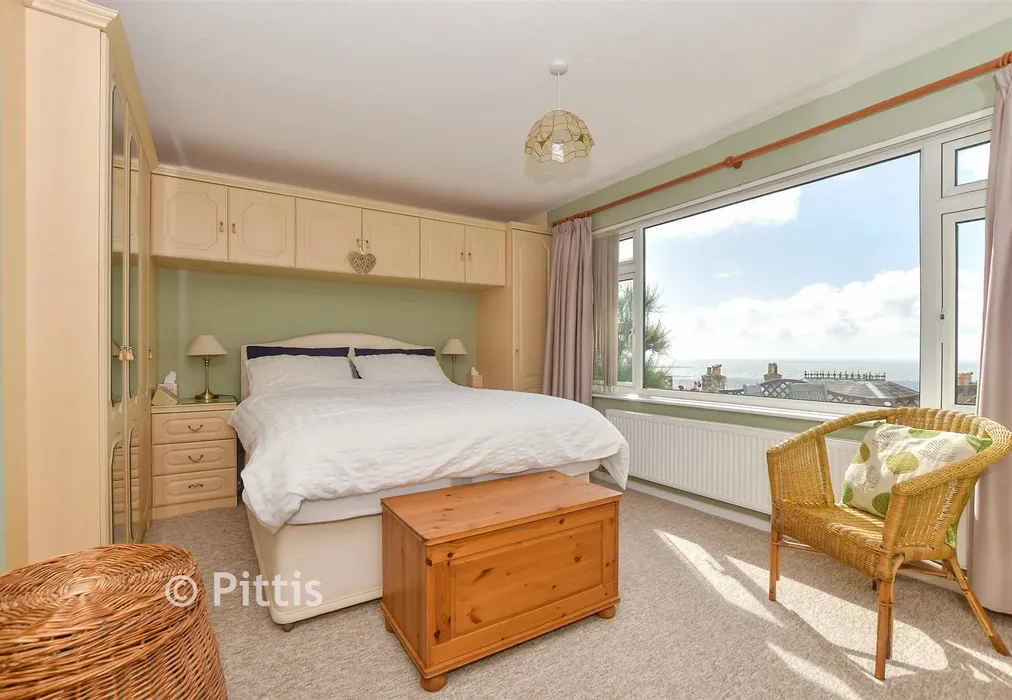 Bedroom 1 - Zig Zag Road, Ventnor, Isle of Wight - Wards of Kent