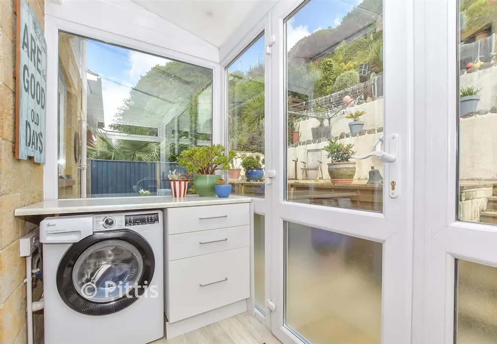 Utility/Porch - Zig Zag Road, Ventnor, Isle of Wight - Wards of Kent