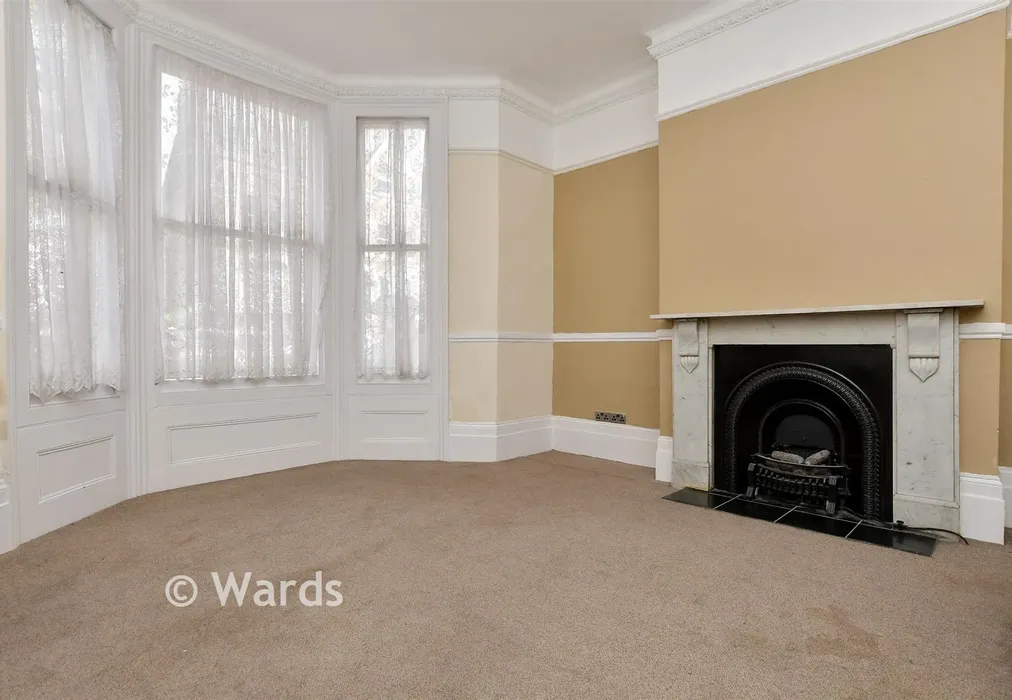 Lounge - North Avenue, Ramsgate, Kent - Wards of Kent