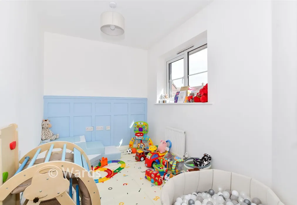 Bedroom 3 - Bridger Way, Langley Park, Maidstone, Kent - Wards of Kent