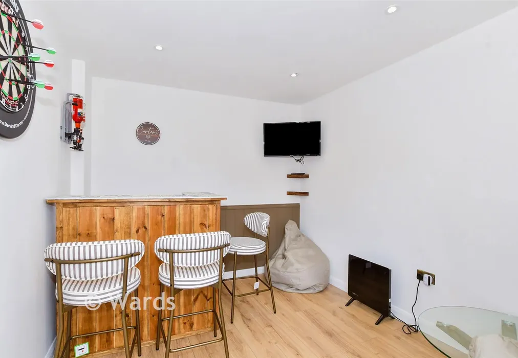Workshop/Outbuildings - Bridger Way, Langley Park, Maidstone, Kent - Wards of Kent