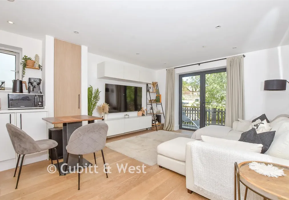 Lounge/Kitchen/Diner - Hooley Lane, Redhill, Surrey - Wards of Kent