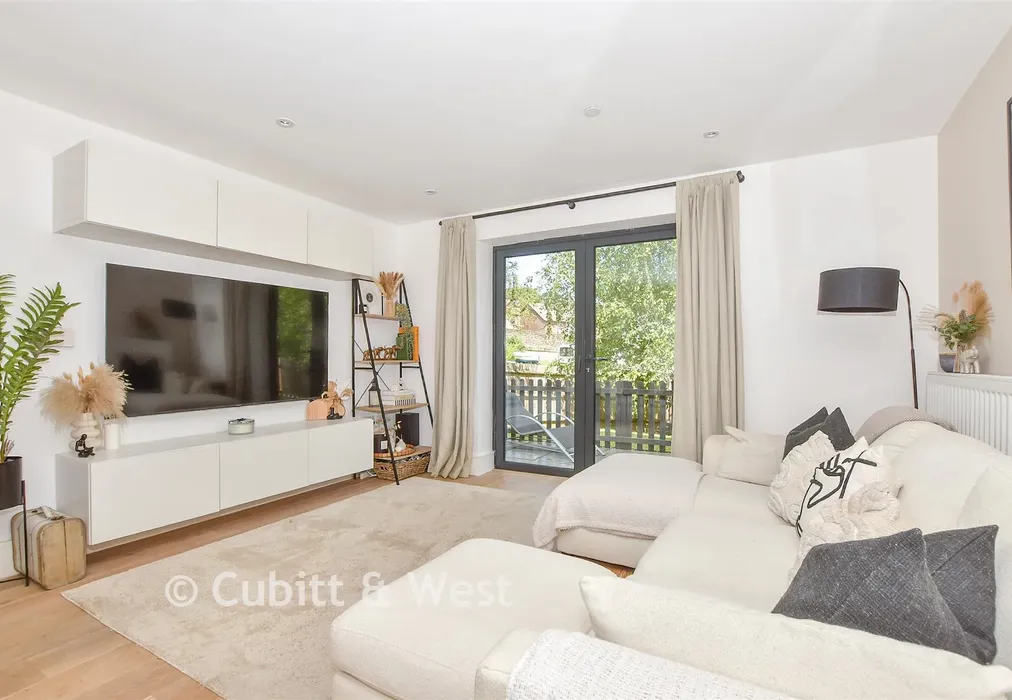 Lounge/Kitchen/Diner - Hooley Lane, Redhill, Surrey - Wards of Kent