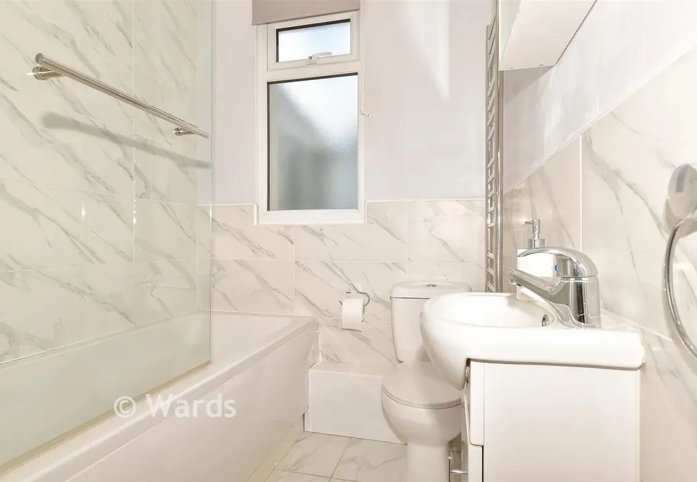 Bathroom - Delce Road, Rochester, Kent - Wards of Kent