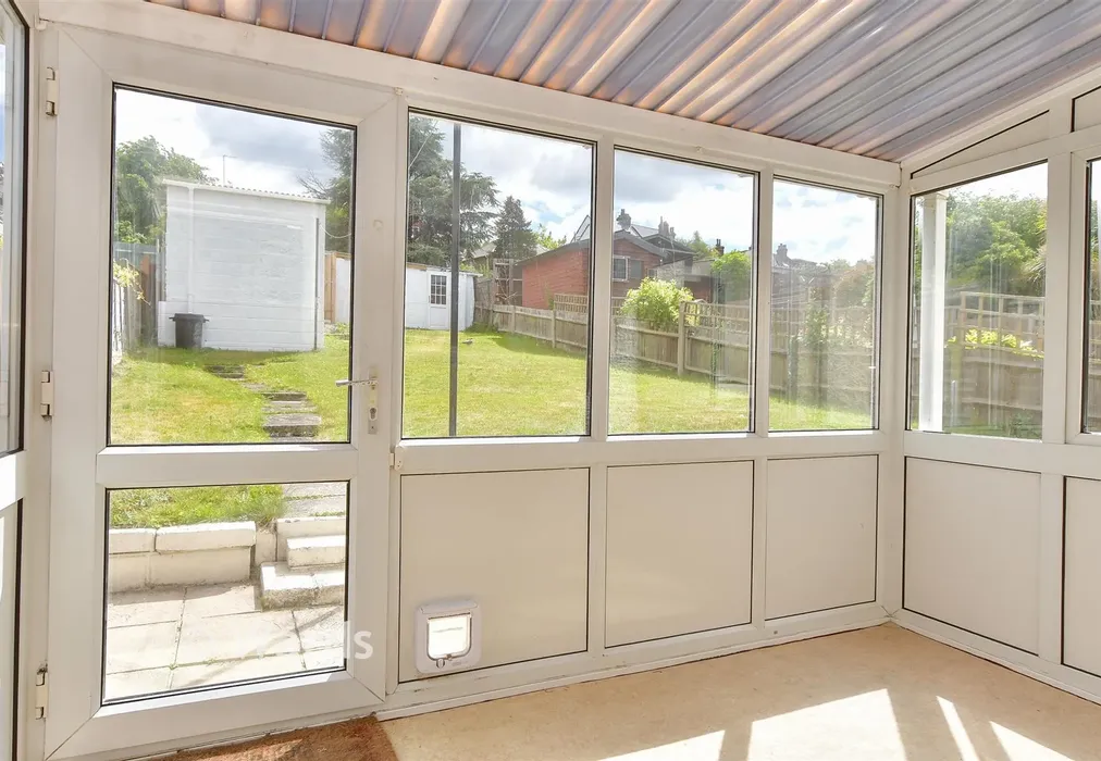 Conservatory - Delce Road, Rochester, Kent - Wards of Kent