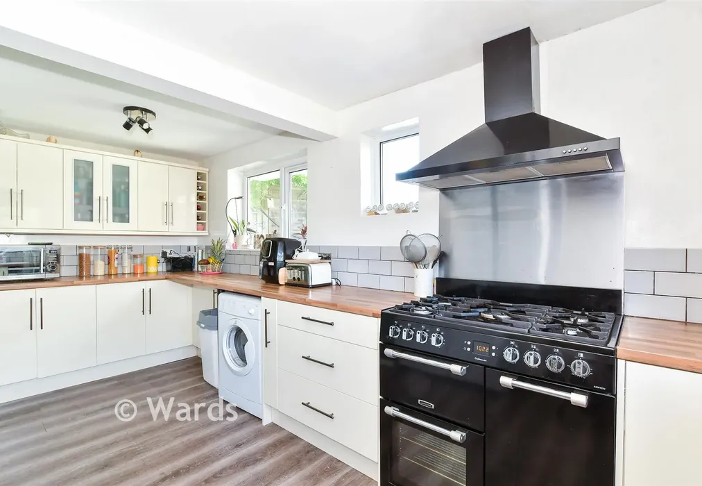 Kitchen/ Breakfast Room - Amsbury Road, Coxheath, Maidstone, Kent - Wards of Kent