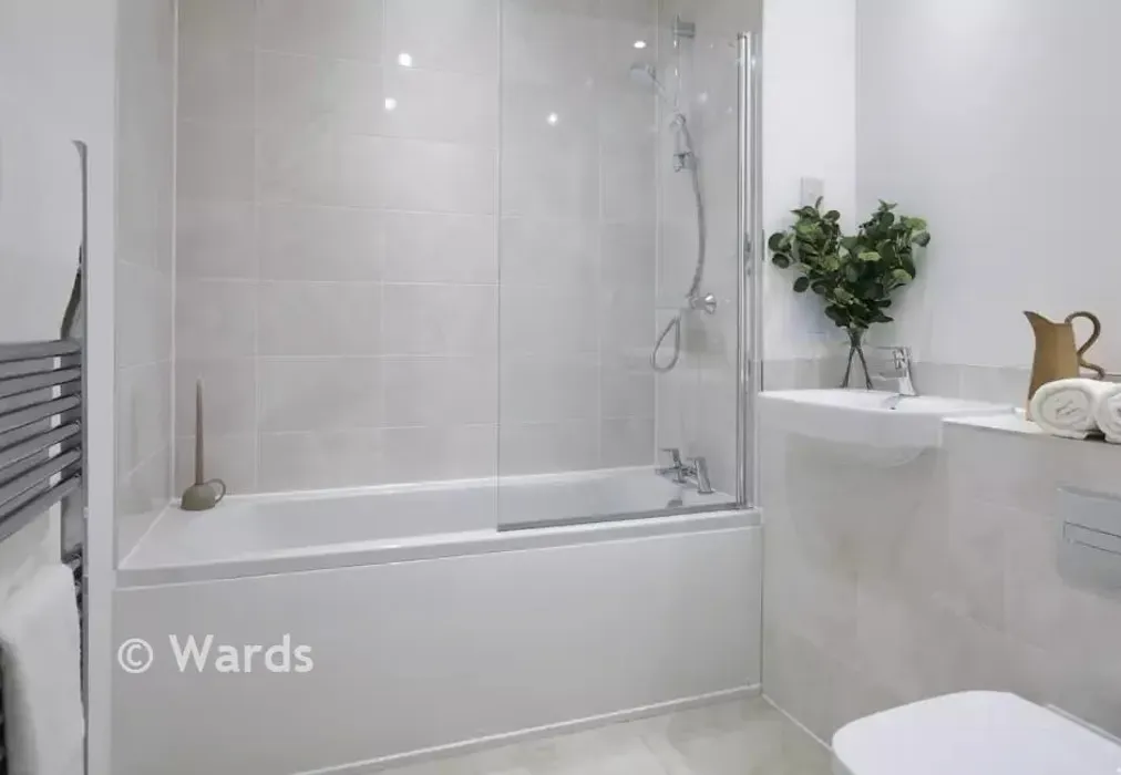 Bathroom - Tiltman Avenue, Bellway +, Dartford, Kent - Wards of Kent