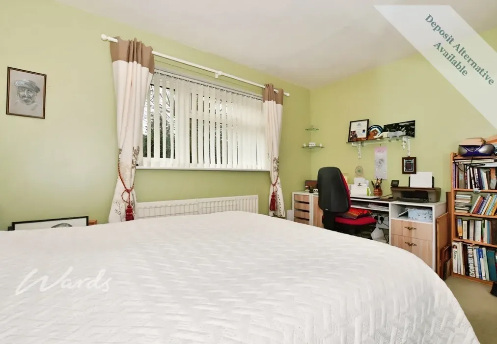 Bedroom. - West Shaw, New Ash Green - Wards of Kent