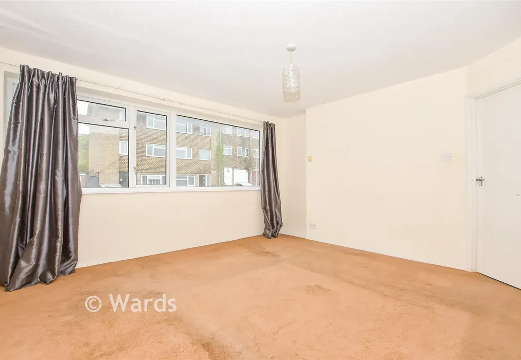 Lounge - Dixon Close, Maidstone, Kent - Wards of Kent