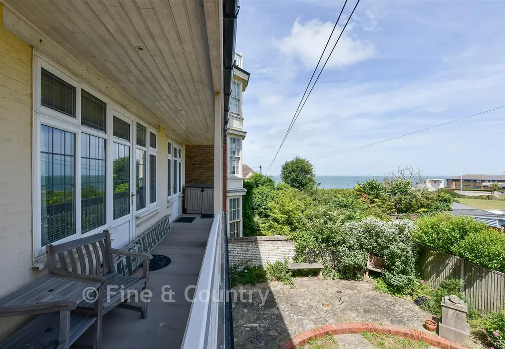 Balcony - Fifth Avenue, Cliftonville, Margate, Kent - Wards of Kent