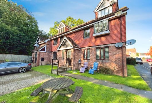 Petteridge Lane Matfield TN12 - Wards of Kent