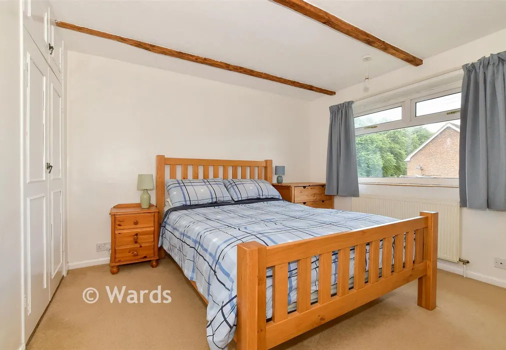 Bedroom 1 - Princes Way, Canterbury, Kent - Wards of Kent