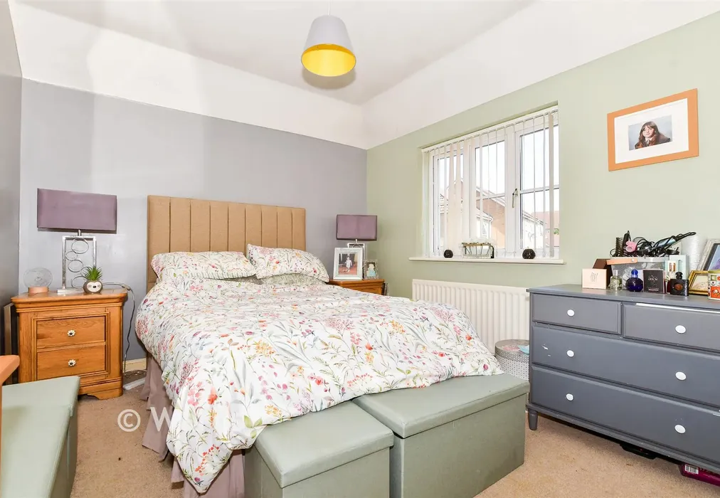 Bedroom 1 - Haydon Close, Maidstone, Kent - Wards of Kent