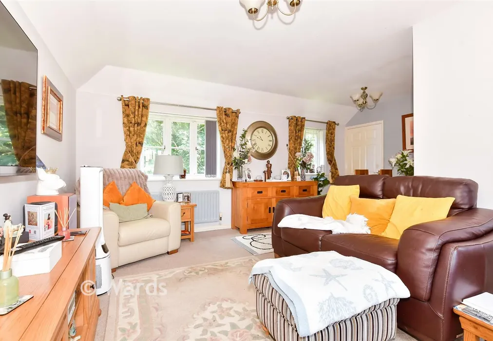 Lounge/Diner - Haydon Close, Maidstone, Kent - Wards of Kent