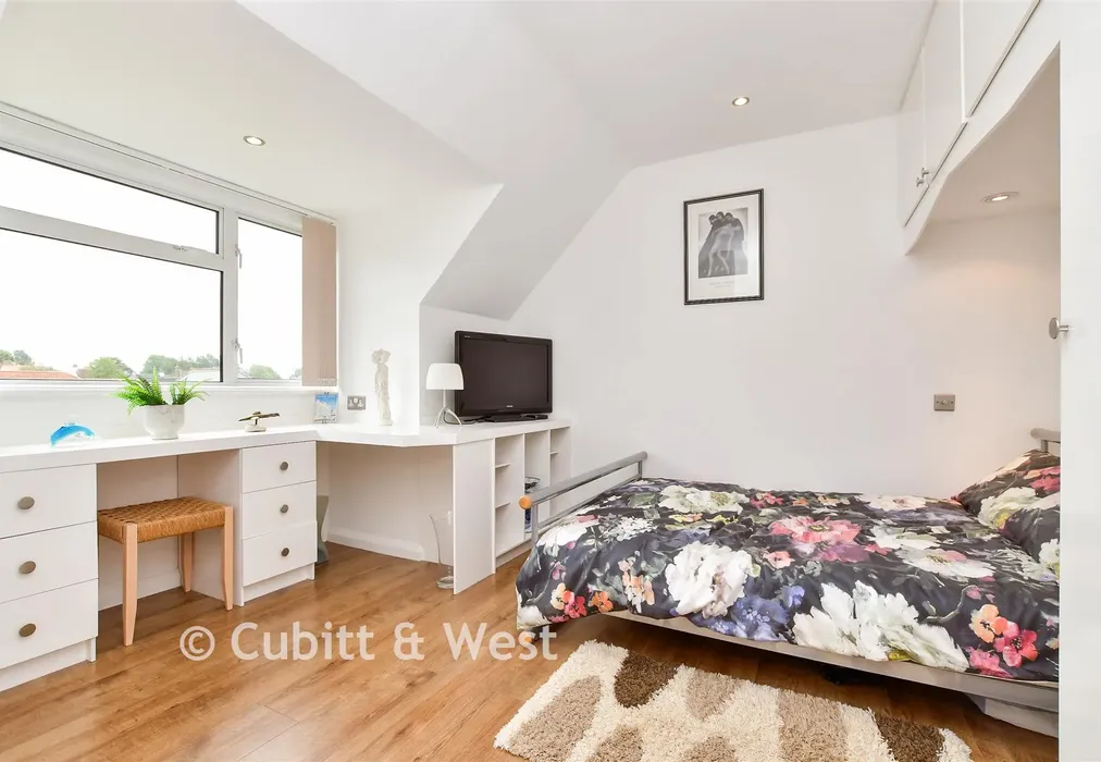 Bedroom 4 - Shirley Drive, Hove, East Sussex - Wards of Kent