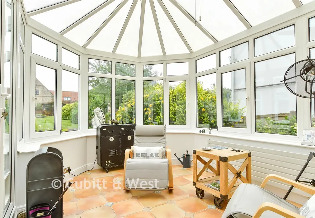 Conservatory - Shirley Drive, Hove, East Sussex - Wards of Kent