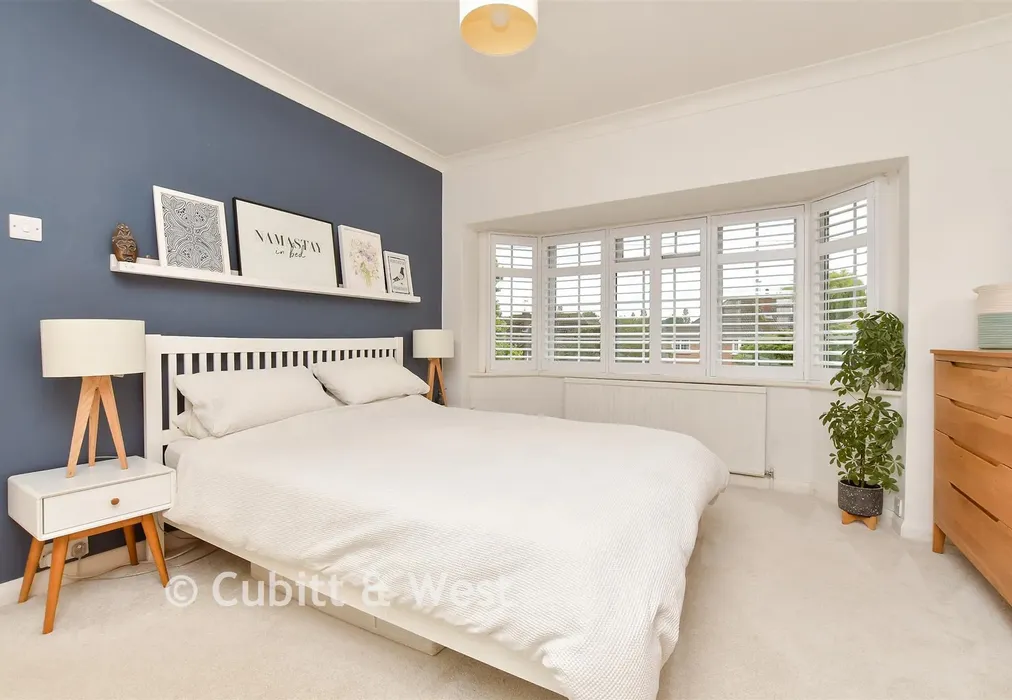 Bedroom 1 - Kingscroft Road, Leatherhead, Surrey - Wards of Kent