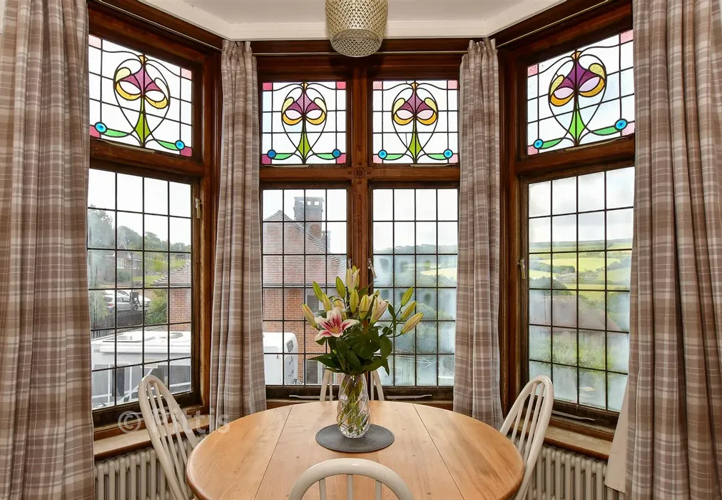 Internal Lifestyle Photograph - Clarence Road, Wroxall, Isle of Wight - Wards of Kent