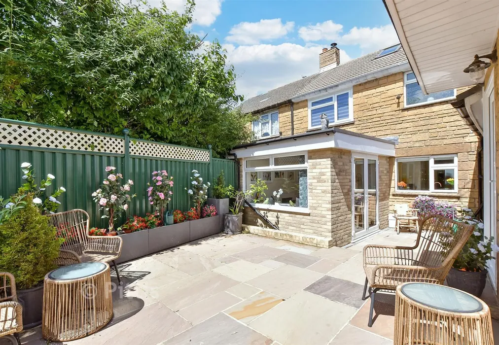 Patio / Decking - West Street, Ventnor, Isle of Wight - Wards of Kent