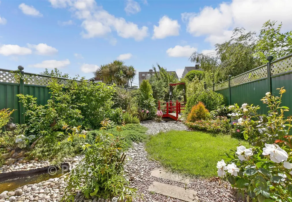 Rear Garden - West Street, Ventnor, Isle of Wight - Wards of Kent