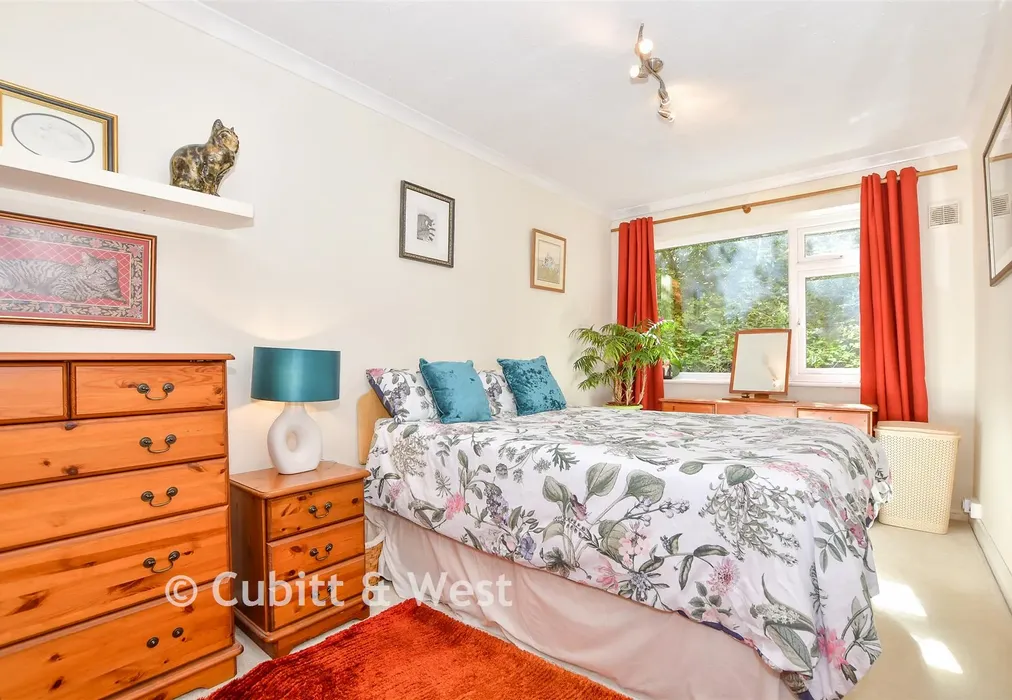 Bedroom 2 - Beechwood Road, Caterham, Surrey - Wards of Kent