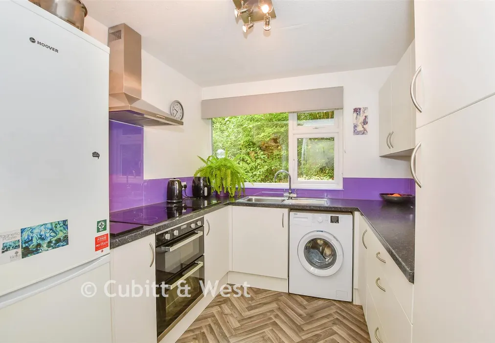 Kitchen - Beechwood Road, Caterham, Surrey - Wards of Kent
