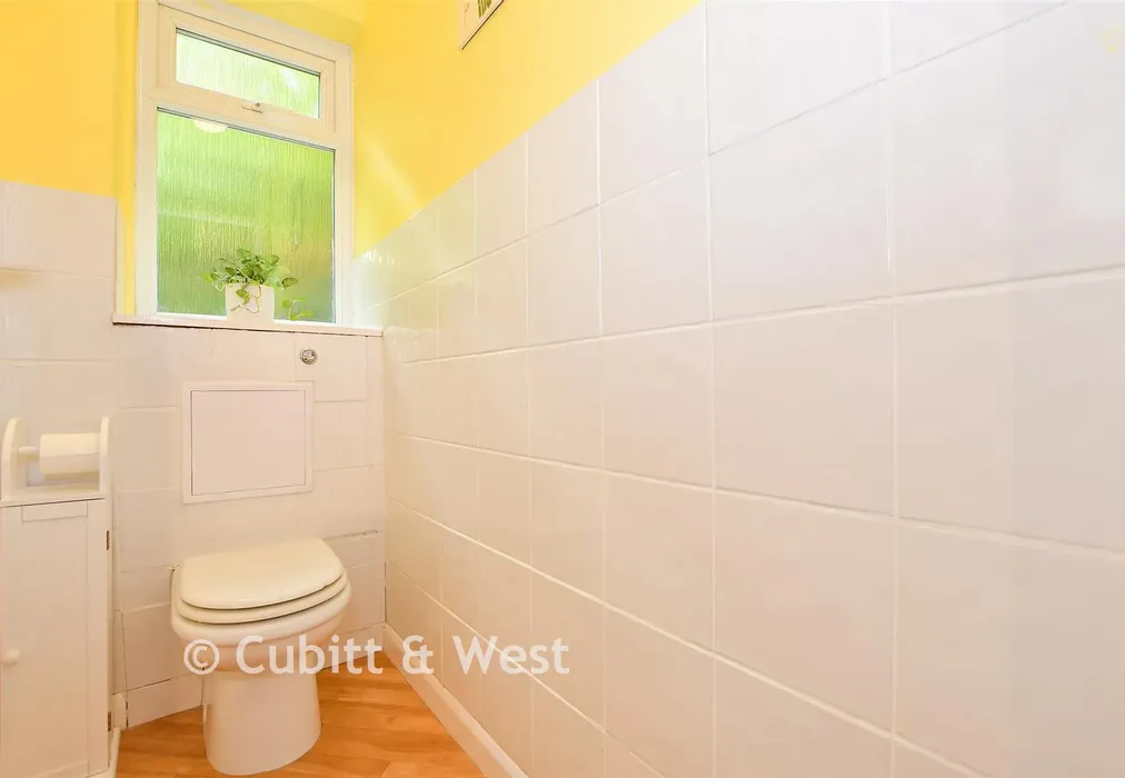 Toilet - Beechwood Road, Caterham, Surrey - Wards of Kent
