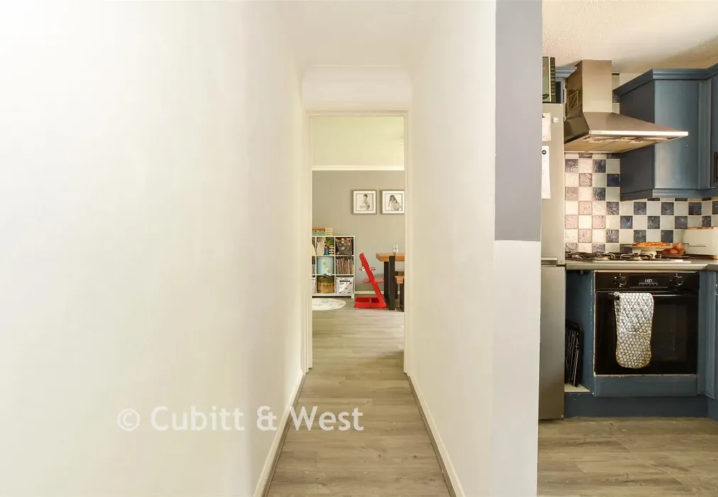 Hallway - Green Lane, Shipley Bridge, Horley, Surrey - Wards of Kent
