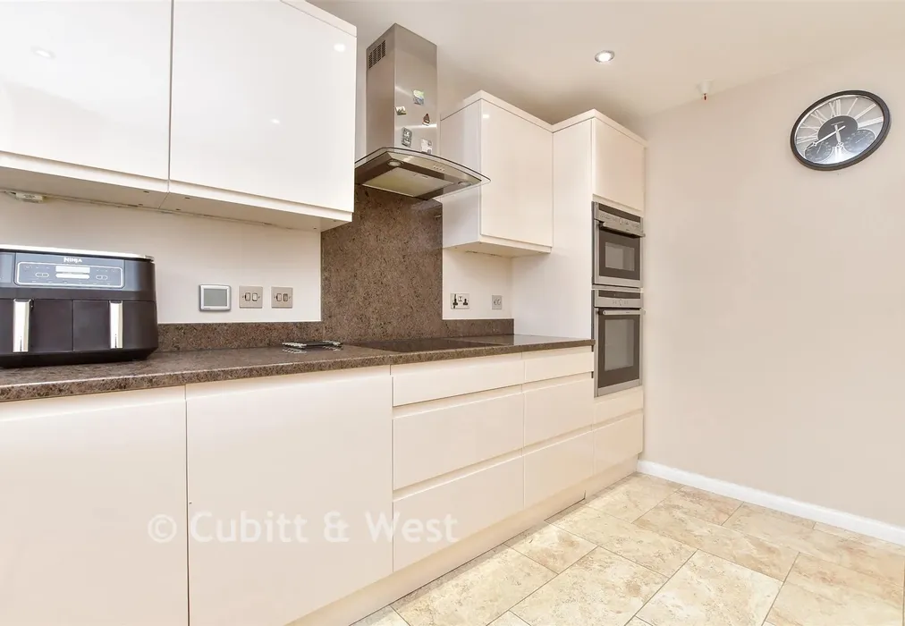 Kitchen - High Street, Banstead, Surrey - Wards of Kent