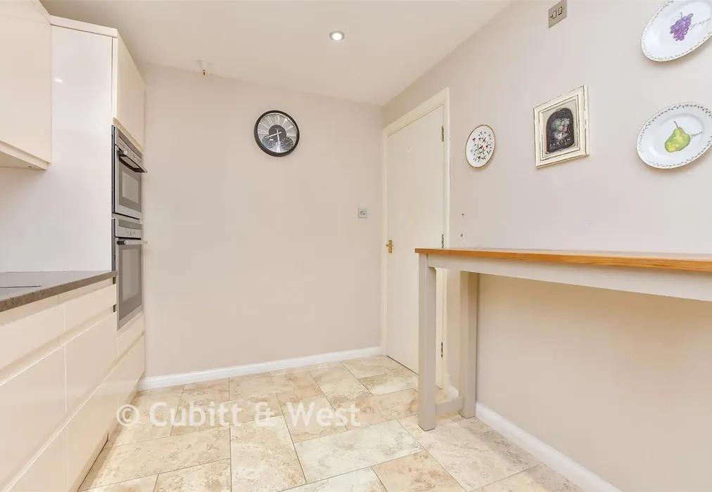 Kitchen - High Street, Banstead, Surrey - Wards of Kent