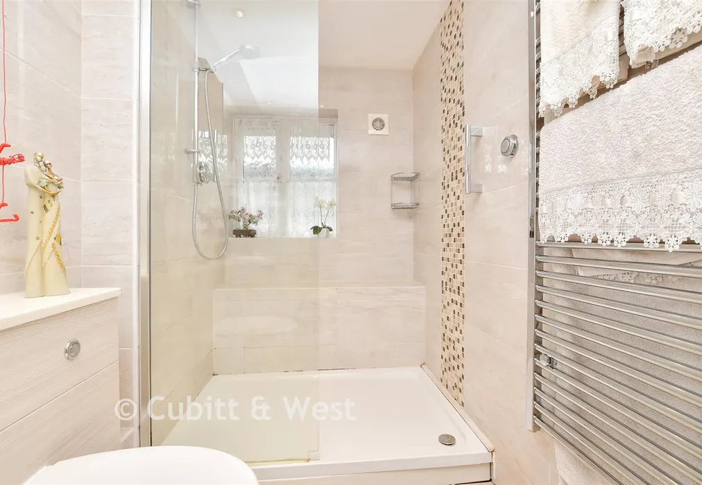 Shower Room - High Street, Banstead, Surrey - Wards of Kent