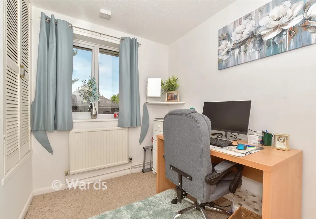 Bedroom 3 - Fremlin Close, Rusthall, Tunbridge Wells, Kent - Wards of Kent