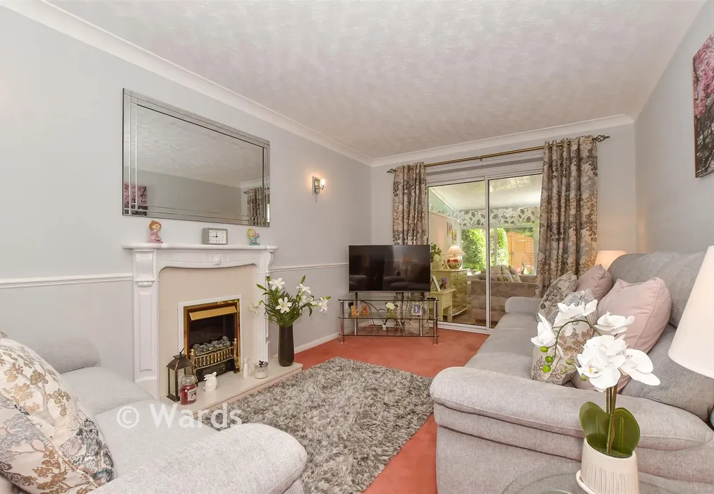 Lounge - Fremlin Close, Rusthall, Tunbridge Wells, Kent - Wards of Kent