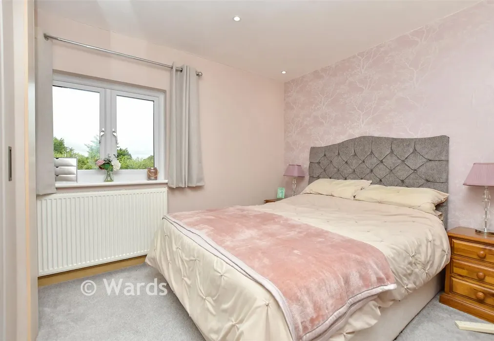 Bedroom 2 - Rushett Lane, Norton, Faversham, Kent - Wards of Kent