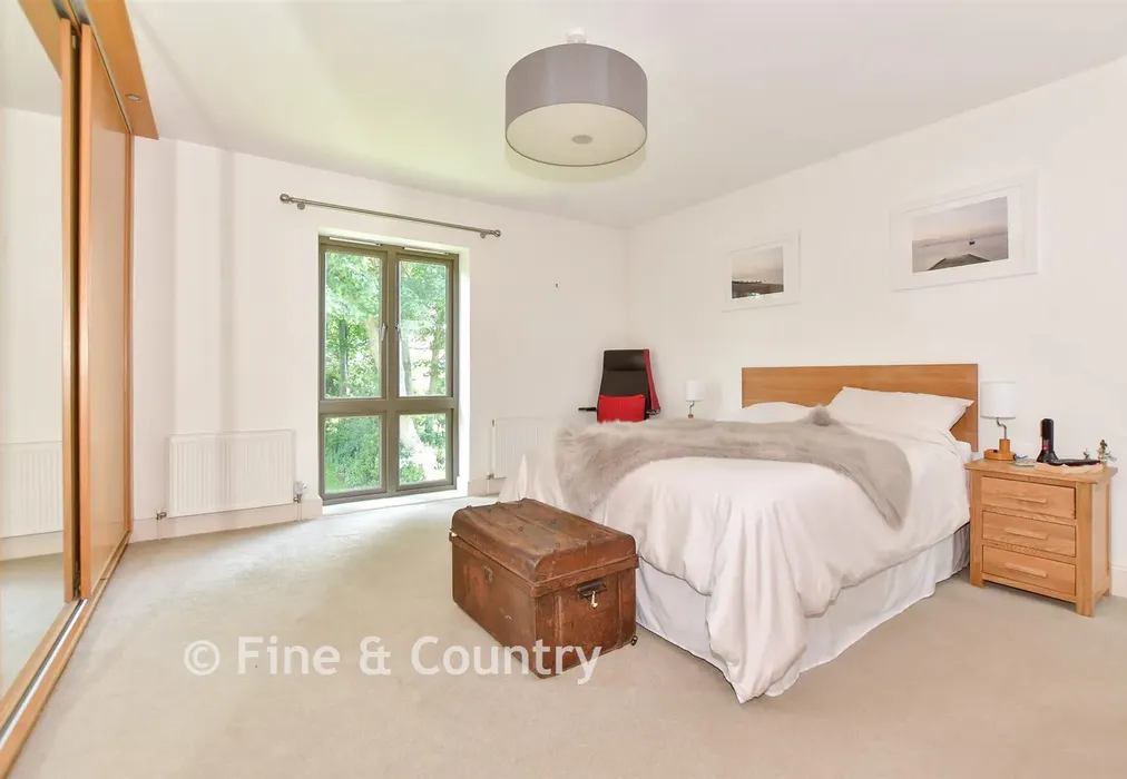 Principal Bedroom - Griffin Hill, Chillenden, Canterbury, Kent - Wards of Kent