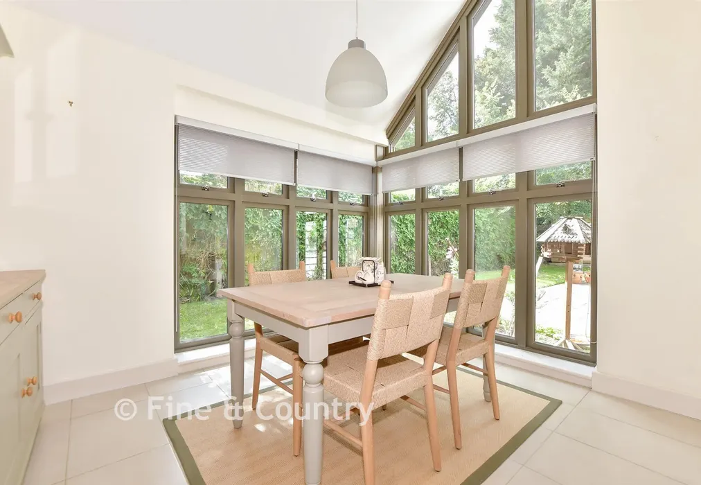 Breakfast Area - Griffin Hill, Chillenden, Canterbury, Kent - Wards of Kent
