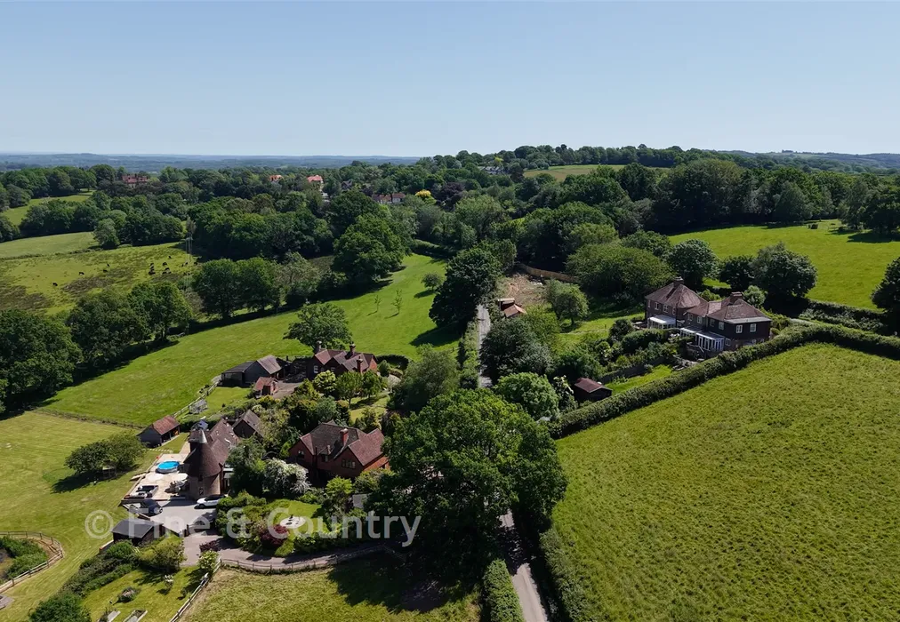 Aerial 3 - Burwash Common, Etchingham, Etchingham, East Sussex - Wards of Kent
