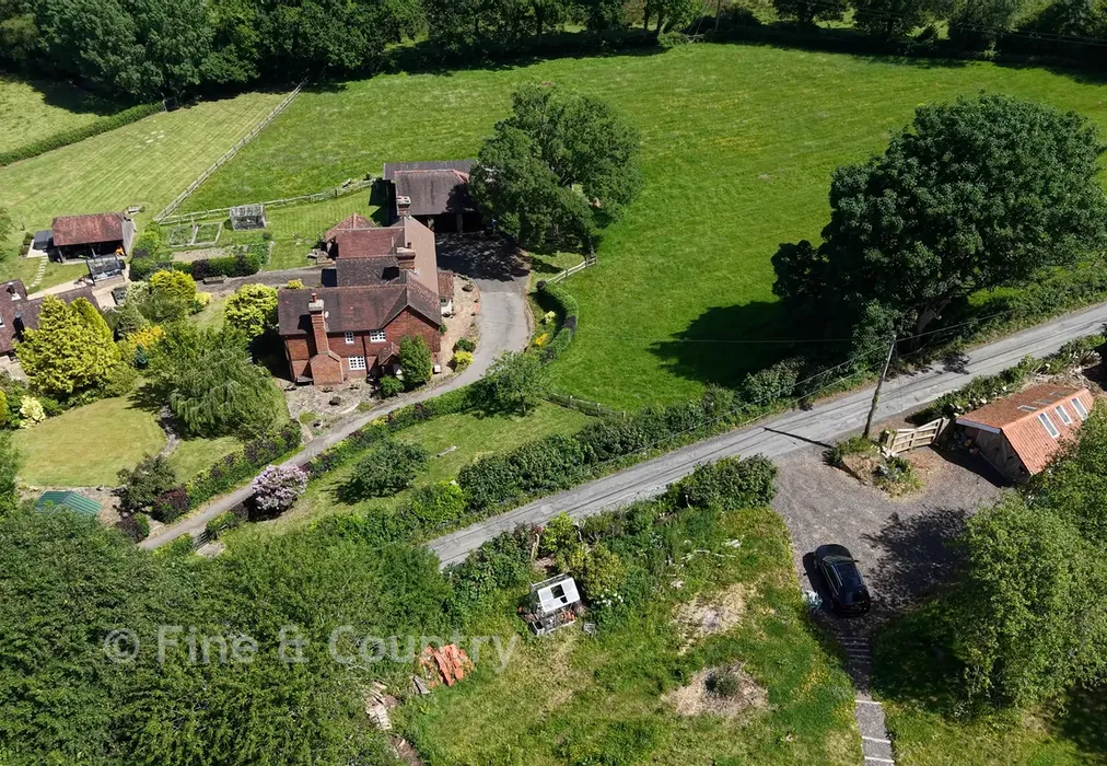 Aerial 2 - Burwash Common, Etchingham, Etchingham, East Sussex - Wards of Kent