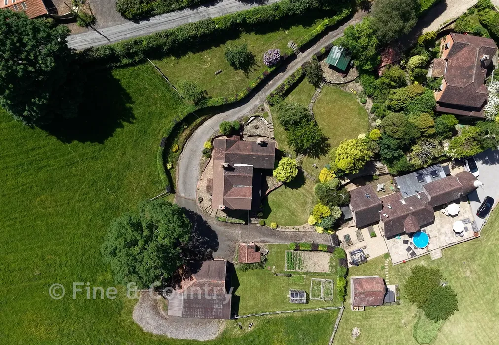 Aerial 1 - Burwash Common, Etchingham, Etchingham, East Sussex - Wards of Kent