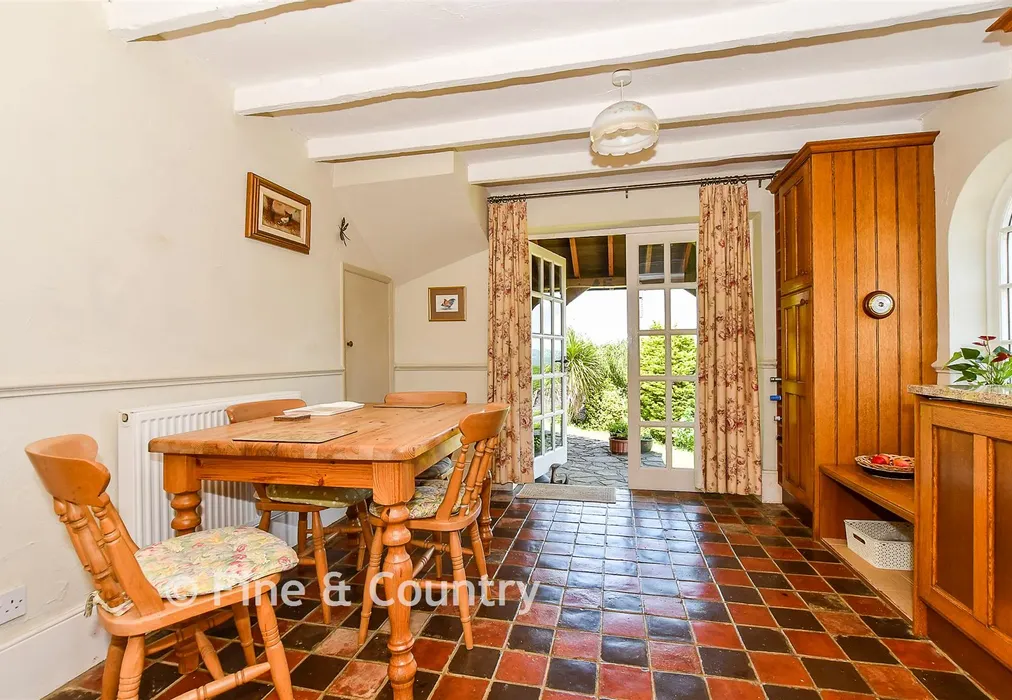 Kitchen/ Breakfast Room - Burwash Common, Etchingham, Etchingham, East Sussex - Wards of Kent